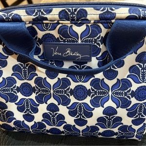 Vera Bradley insulated lunch bag- Cobalt tile